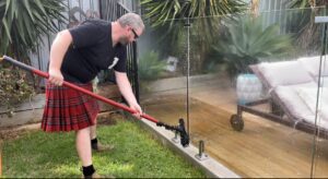 Pool fence cleaning